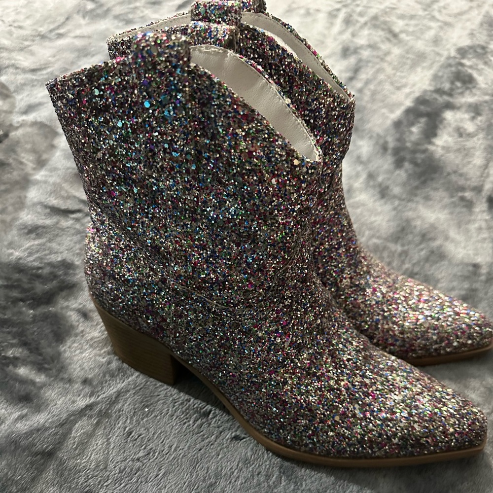 Crown and Ivy glitter boots